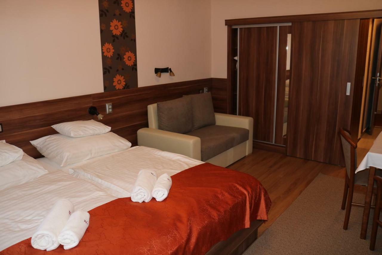 Apartman Hotel Bük Extérieur photo